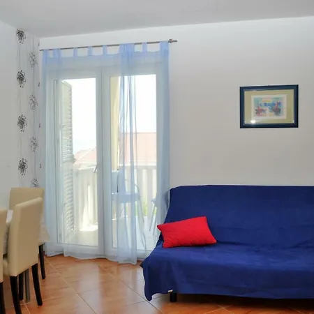 Ivica Apartment *