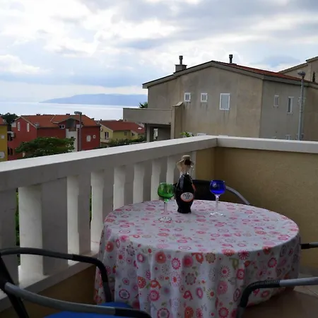 Ivica Apartamento *