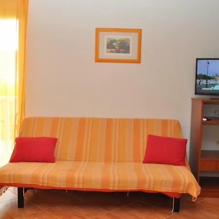 Ivica Apartamento *